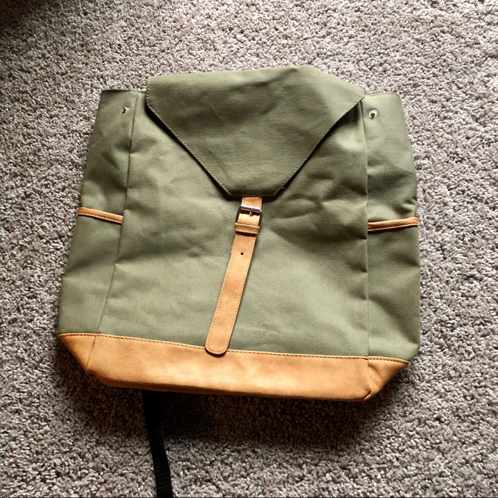 NWOT DSW Backpack